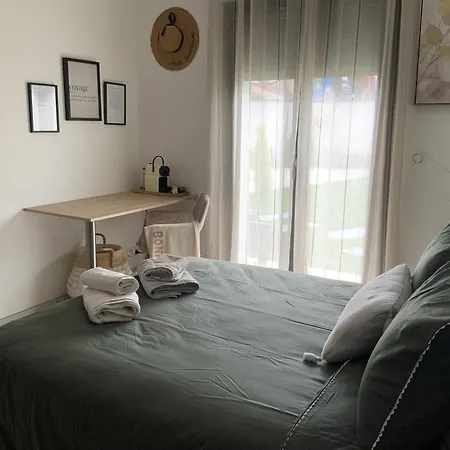 Espace Privée ,salle Bain Toilettes Chez L Habitants Séjour chez l'habitant *