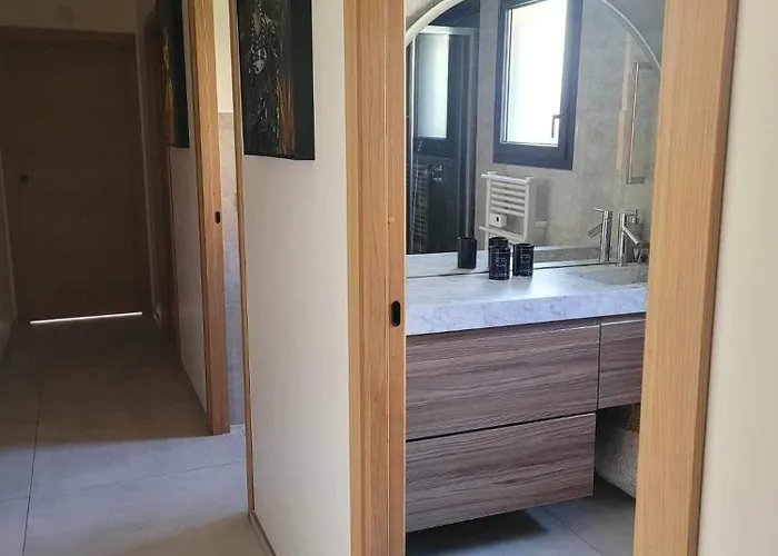 Espace Privee ,salle Bain Toilettes Chez L Habitants *